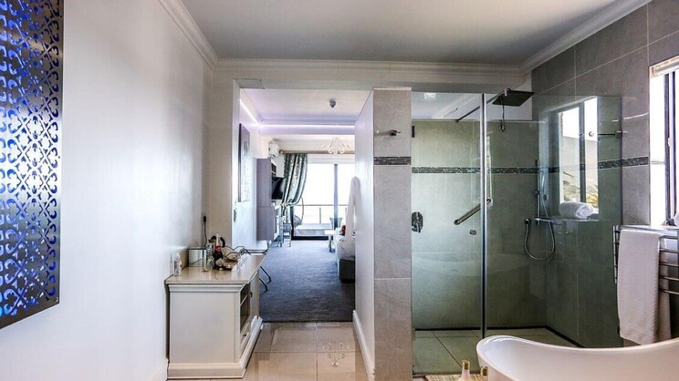 Misty Waves Boutique Hotel